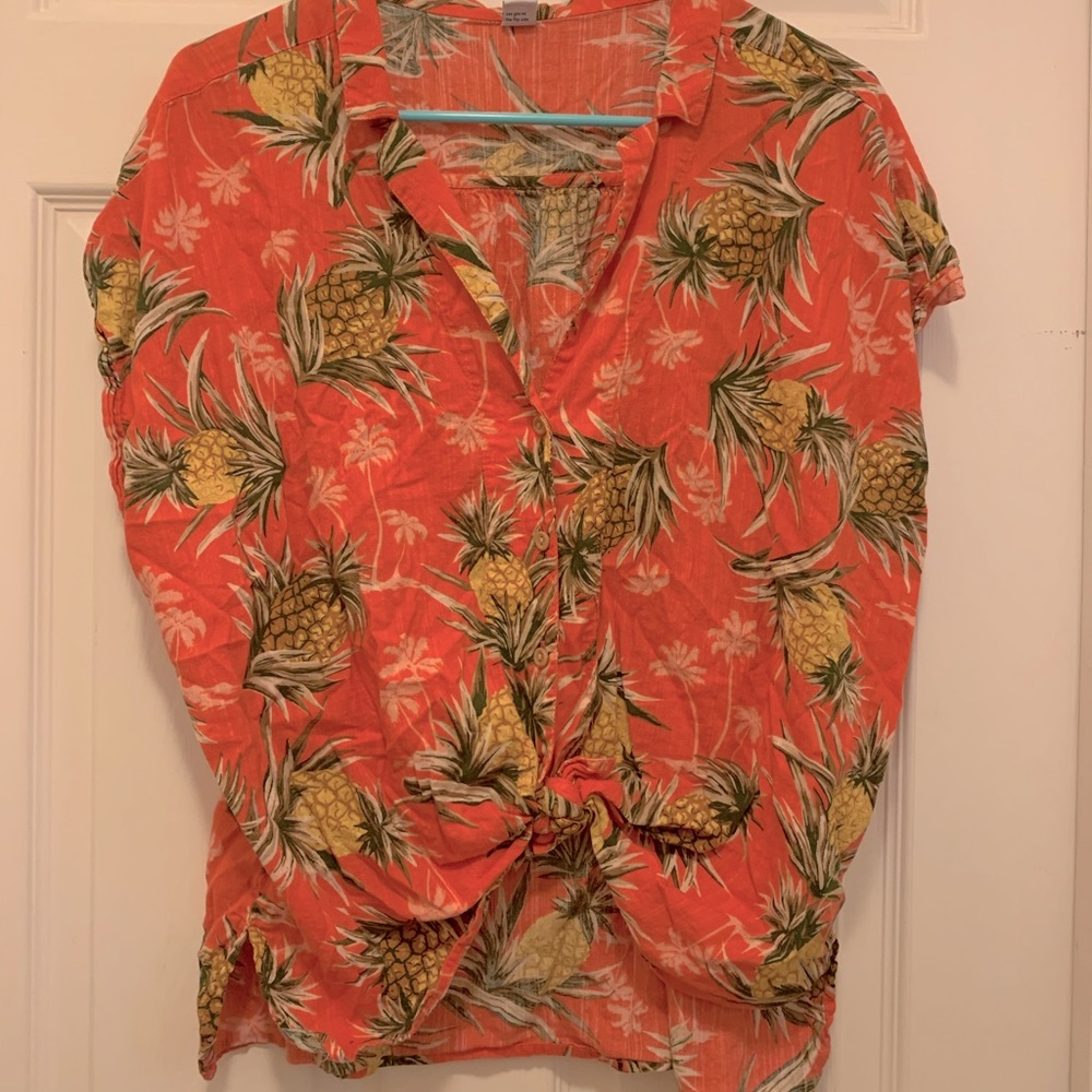 Old Navy Button Up Hawaiian Shirt
